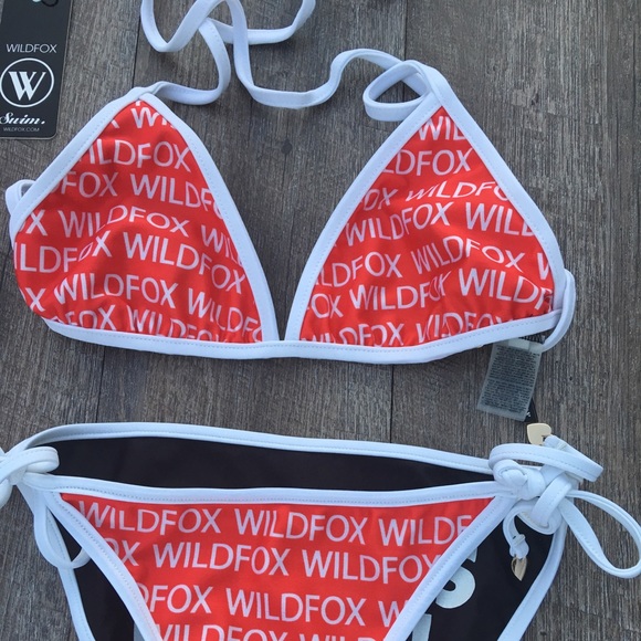 WILDFOX REVERSIBLE TOP - Picture 3 of 7